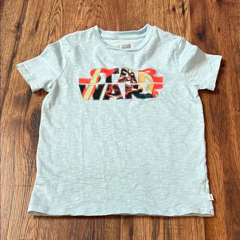 The Gap Star Wars Kids Gray T-Shirt with Colorful Logo